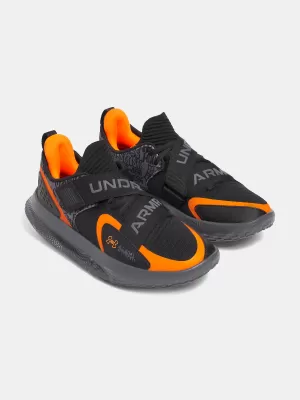 Čižmy UNDER ARMOUR FLOW FUTR X 4 UAA 3028830-001 ČIERNA