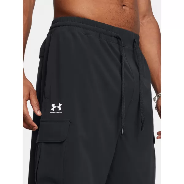  Pánske šortky UNDER ARMOUR VIBE WOVEN CARGO SHORT 1386560-001 ČIERNA 