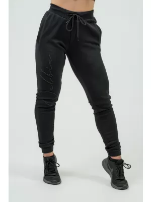 Dámske charakteristické voľné tepláky INTENSE 846 BLACK Nebbia
