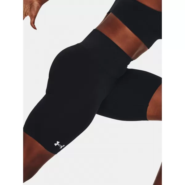  Dámske šortky UNDER ARMOUR TRAIN SEAMLESS SHORT 1379151-001 ČIERNA 