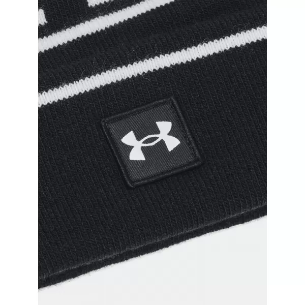  Pánska čiapka UNDER ARMOUR M HALFTIME POM BEANIE 1386634-001 ČIERNA 