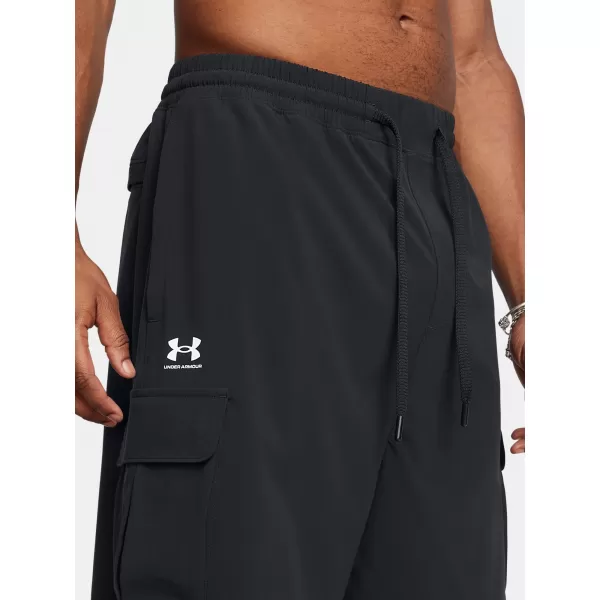  Pánske šortky UNDER ARMOUR VIBE WOVEN CARGO SHORT 1386560-001 ČIERNA 