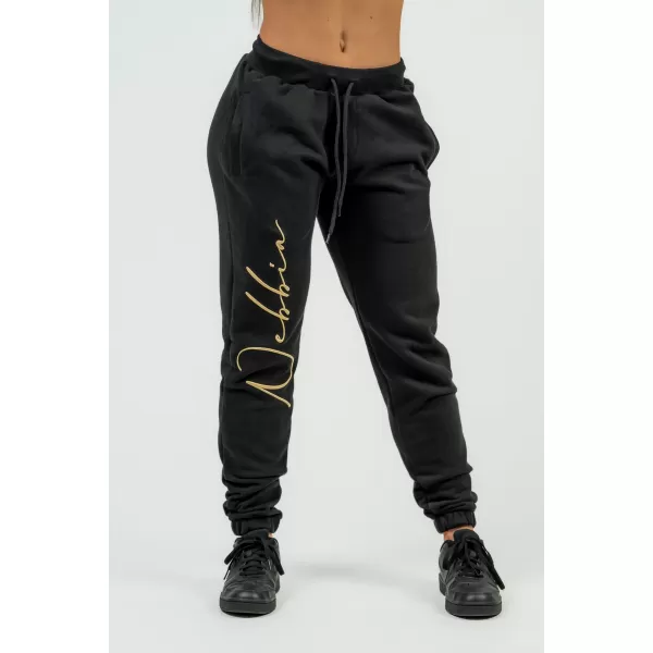  Dámske voľné tepláky Signature INTENSE 846 BLACK/GOLD Nebbia 